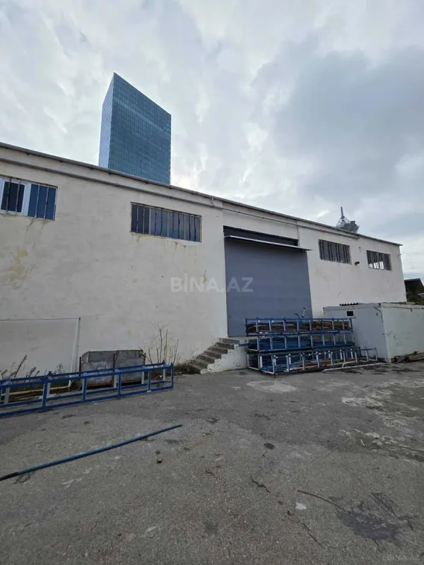 Kirayə verilir obyekt 1800 m²