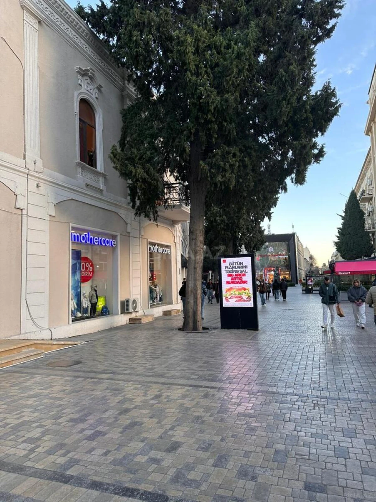 Kirayə verilir 3 otaqlı ofis 90 m²