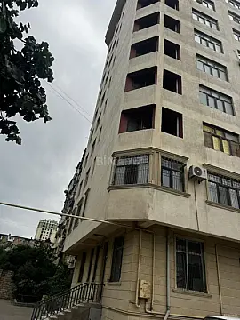 Satılır 3 otaqlı mənzil 125 m²