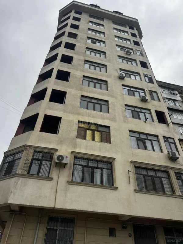 Satılır 3 otaqlı mənzil 125 m²