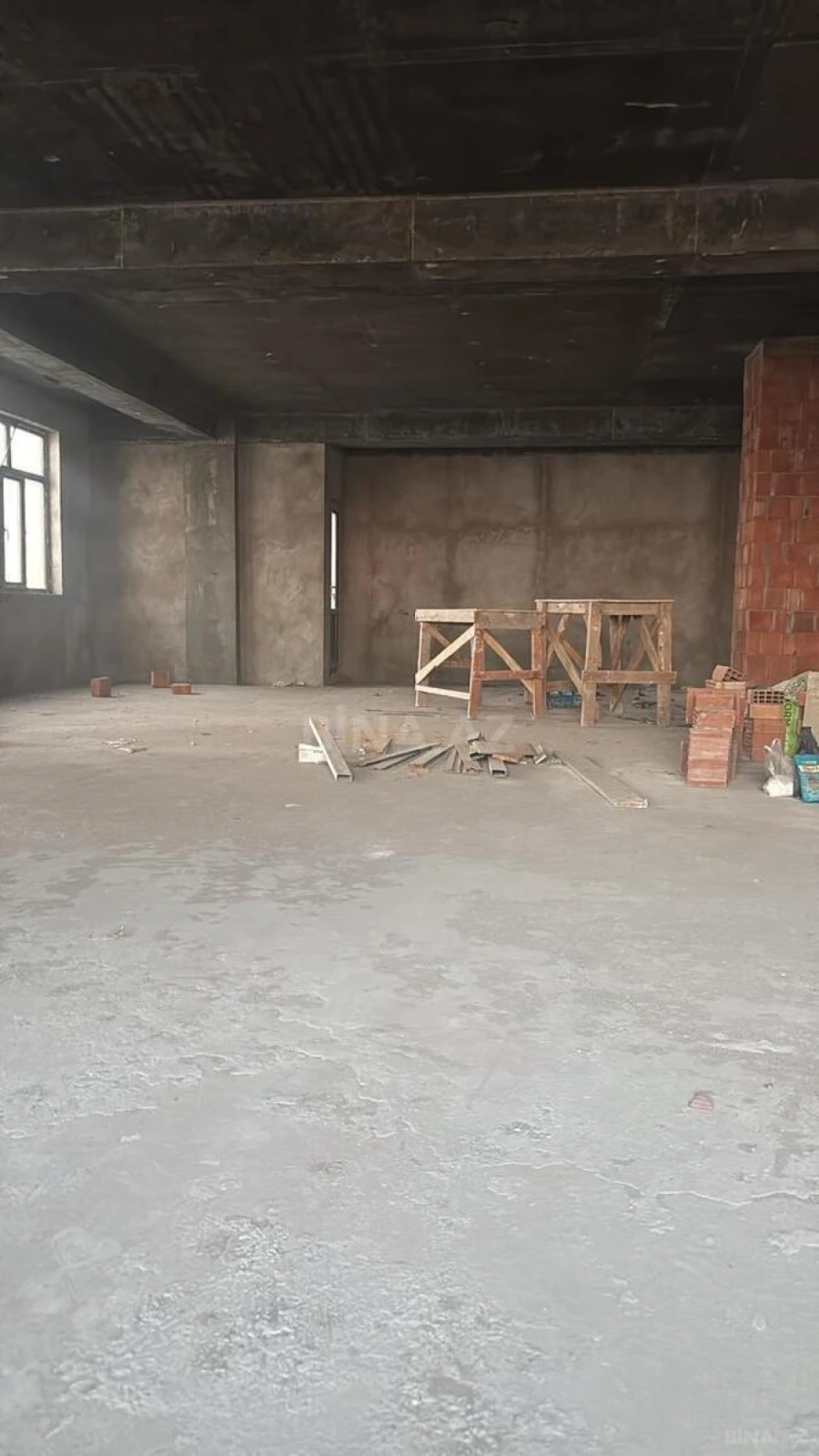 Satılır 3 otaqlı mənzil 125 m²
