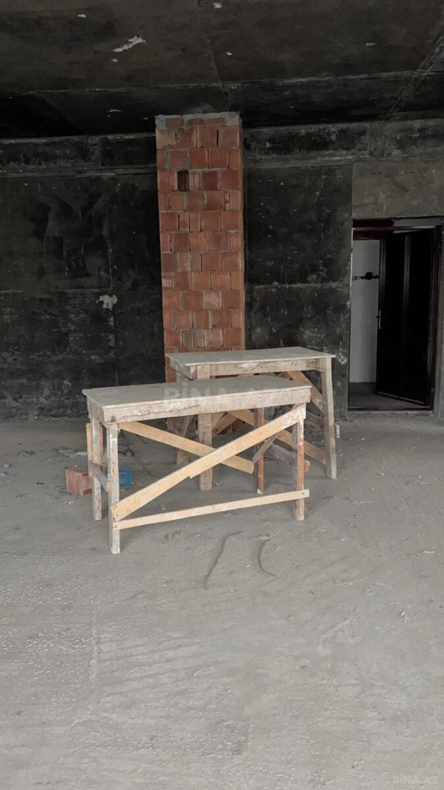 Satılır 3 otaqlı mənzil 125 m²