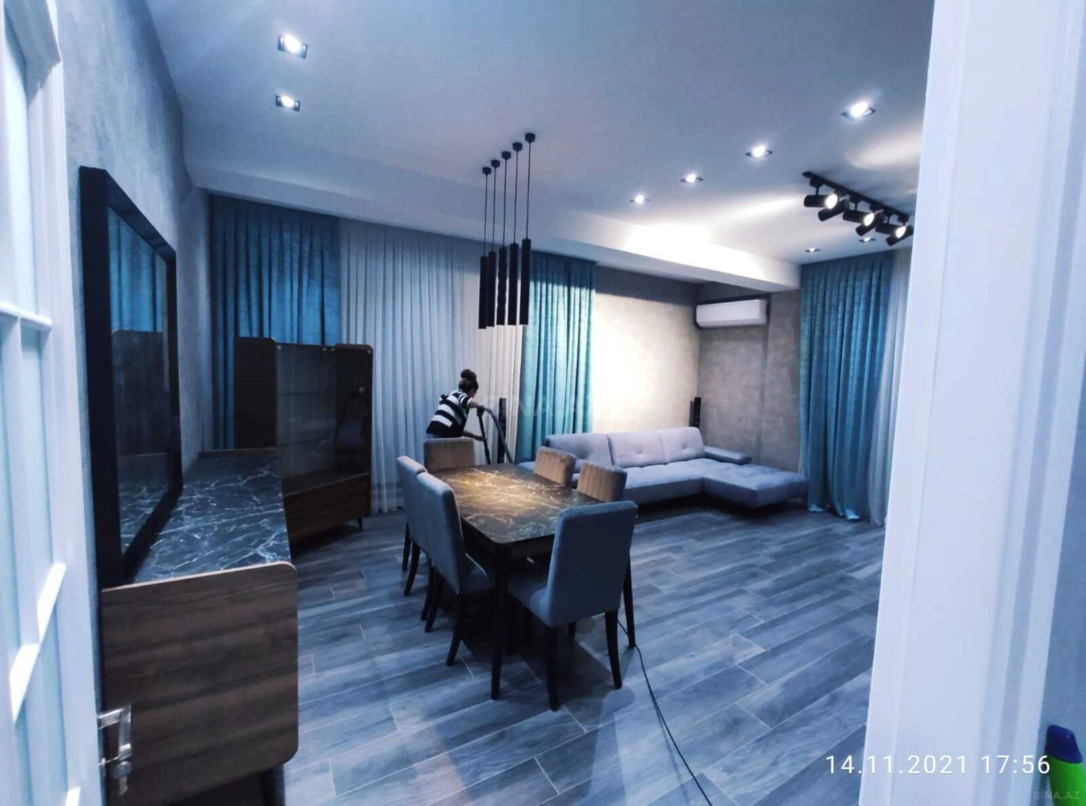 Kirayə verilir 2 otaqlı mənzil 92.5 m²