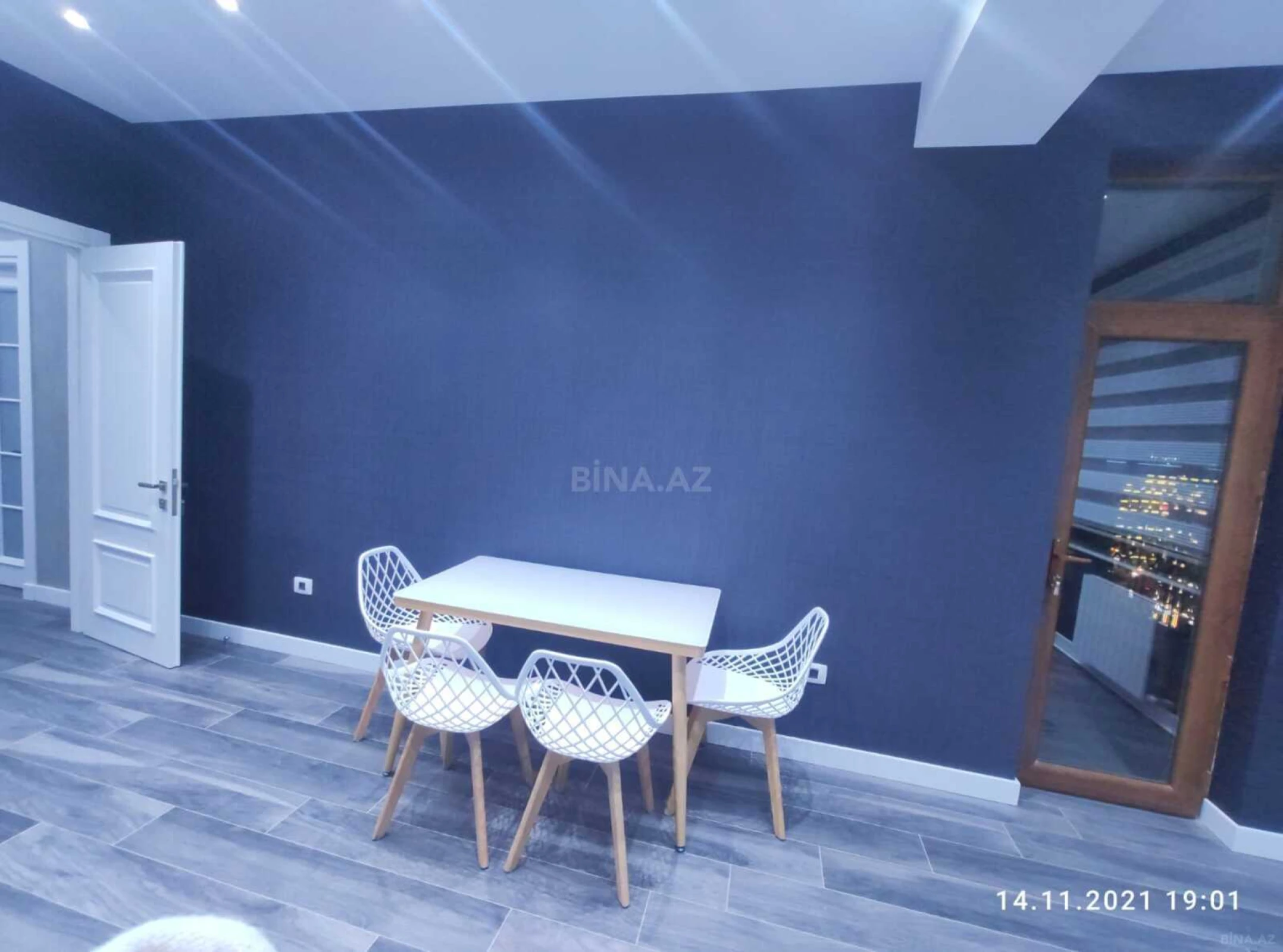 Kirayə verilir 2 otaqlı mənzil 92.5 m²