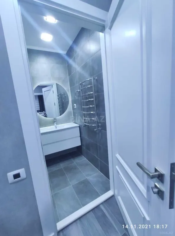 Kirayə verilir 2 otaqlı mənzil 92.5 m²