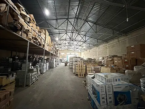 Kirayə verilir obyekt 1400 m²