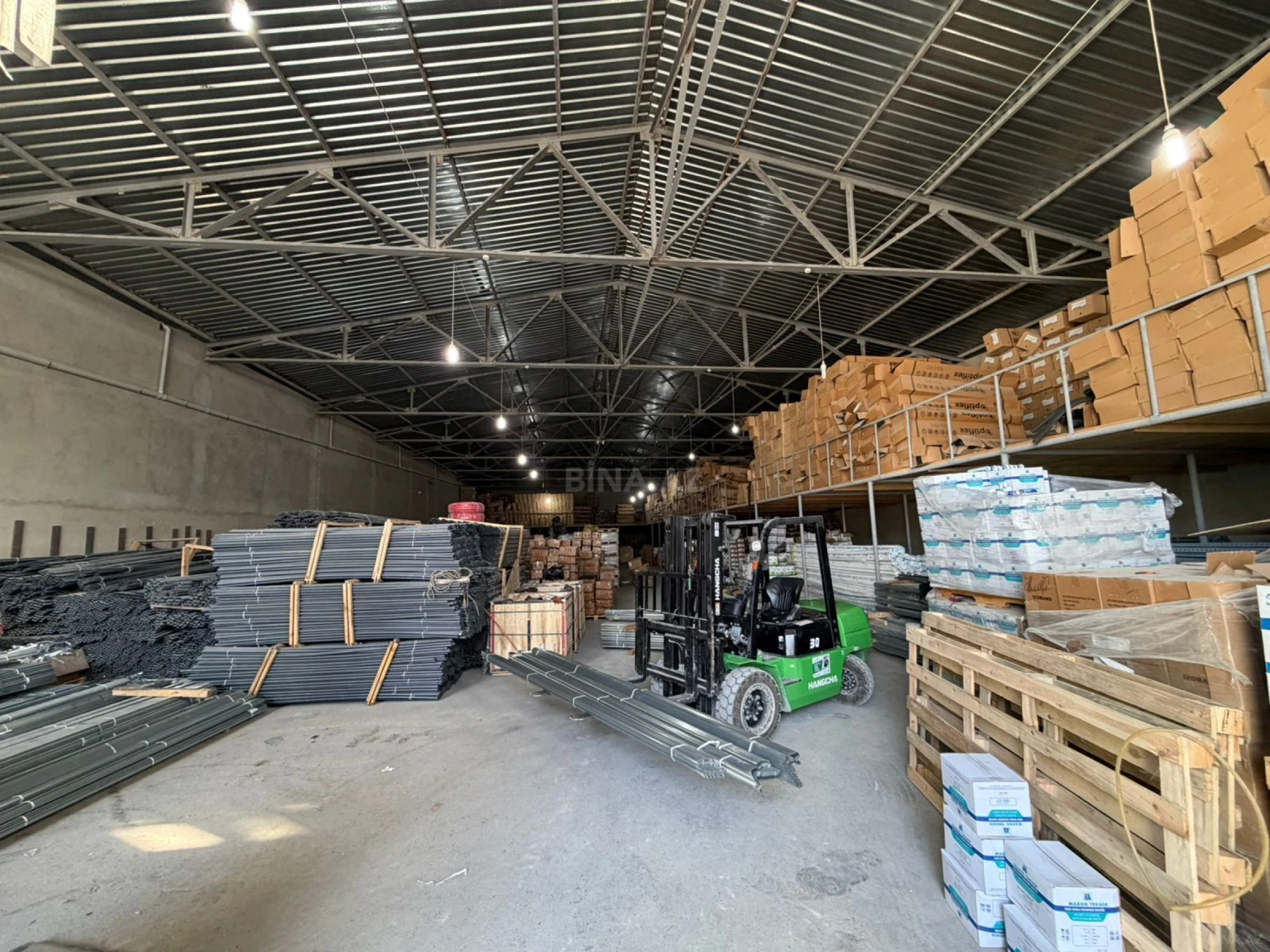 Kirayə verilir obyekt 1400 m²