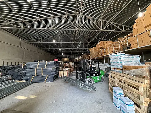 Kirayə verilir obyekt 1400 m²