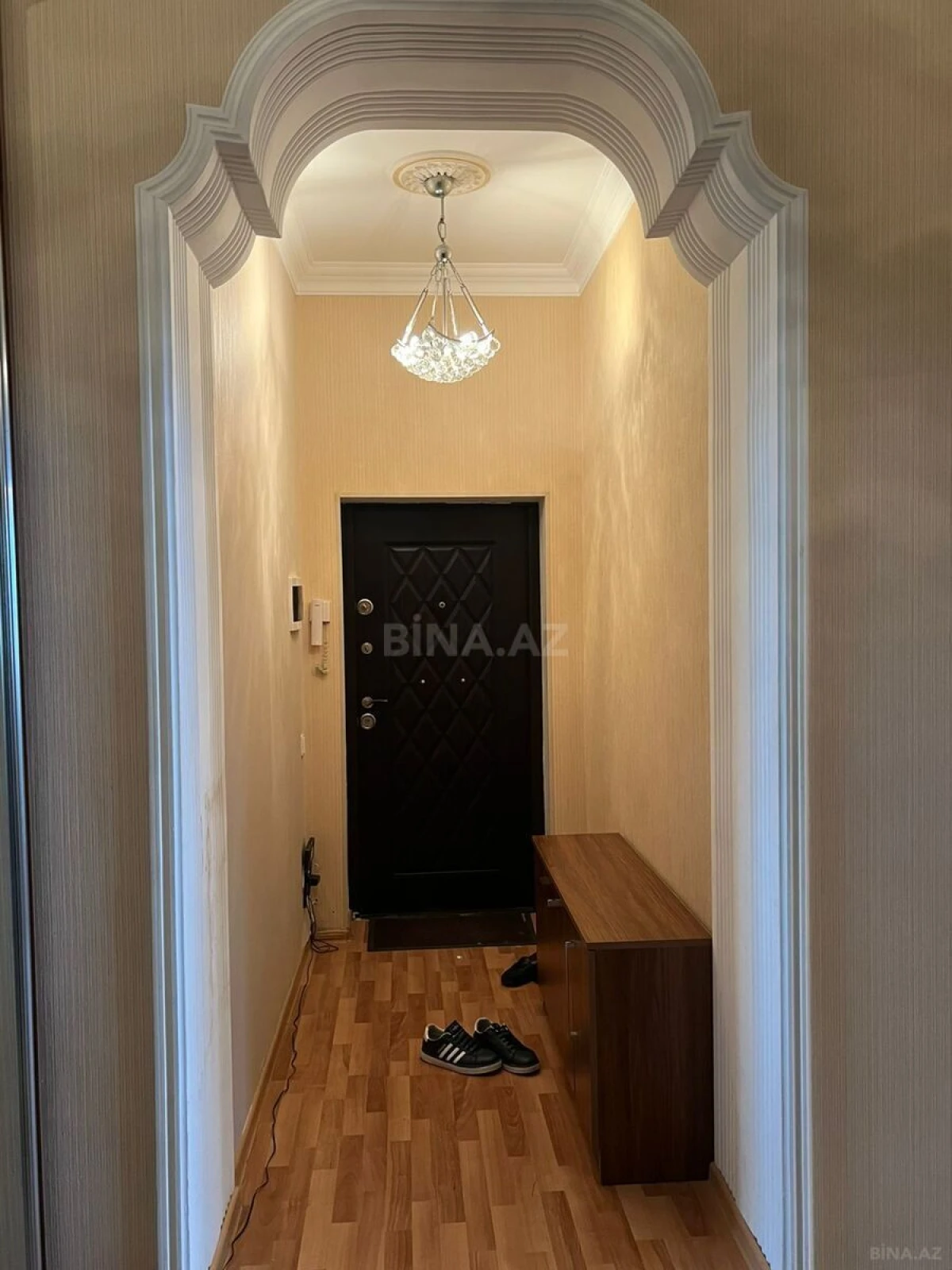 Satılır 3 otaqlı mənzil 125 m²