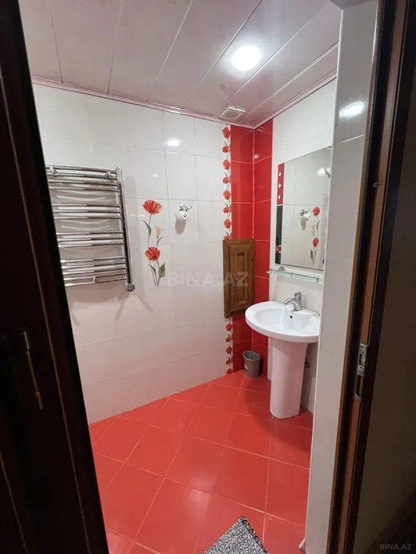 Satılır 3 otaqlı mənzil 125 m²