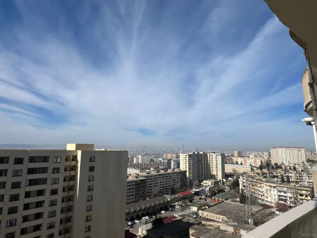 Satılır 3 otaqlı mənzil 125 m²