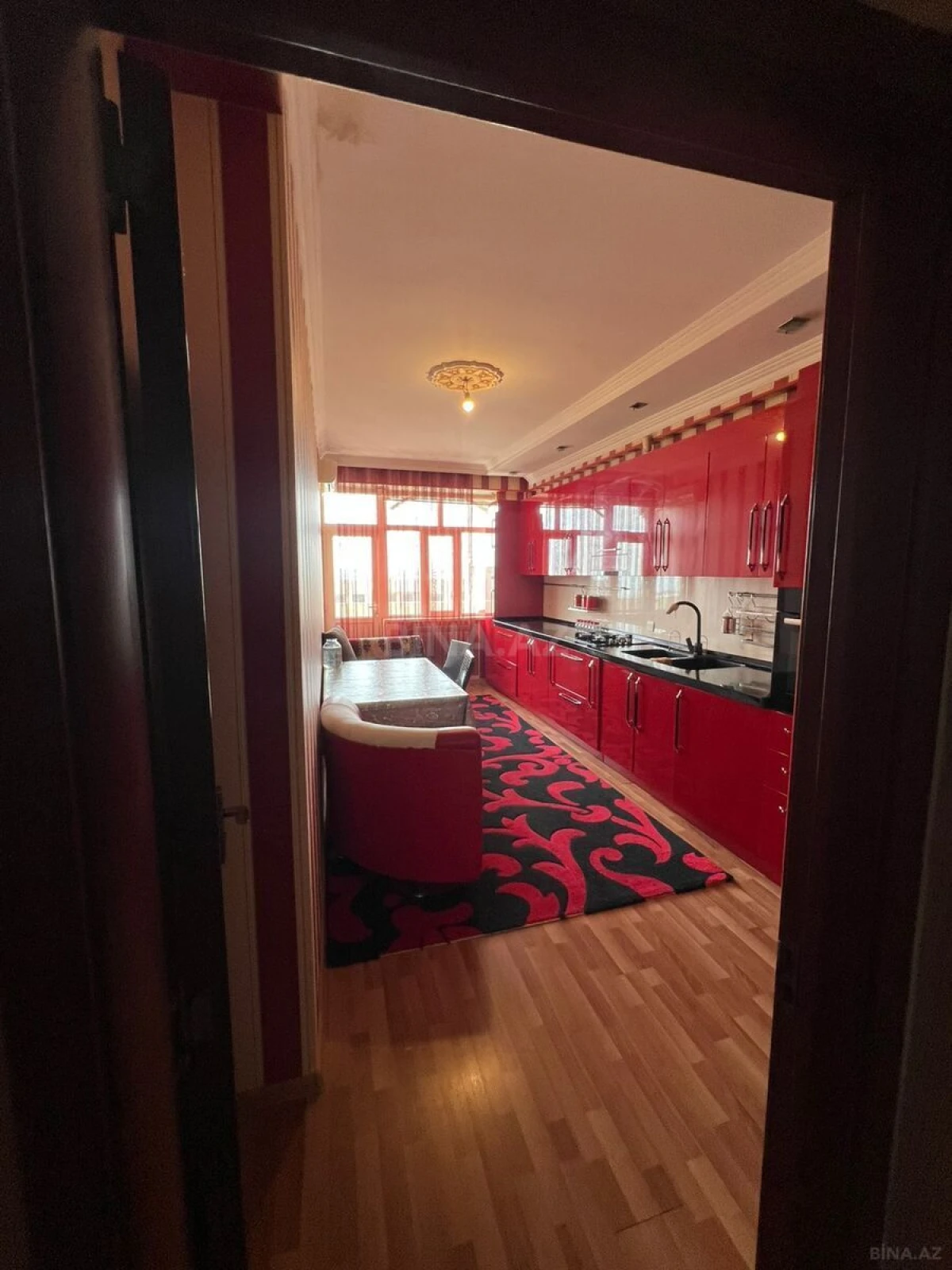 Satılır 3 otaqlı mənzil 125 m²