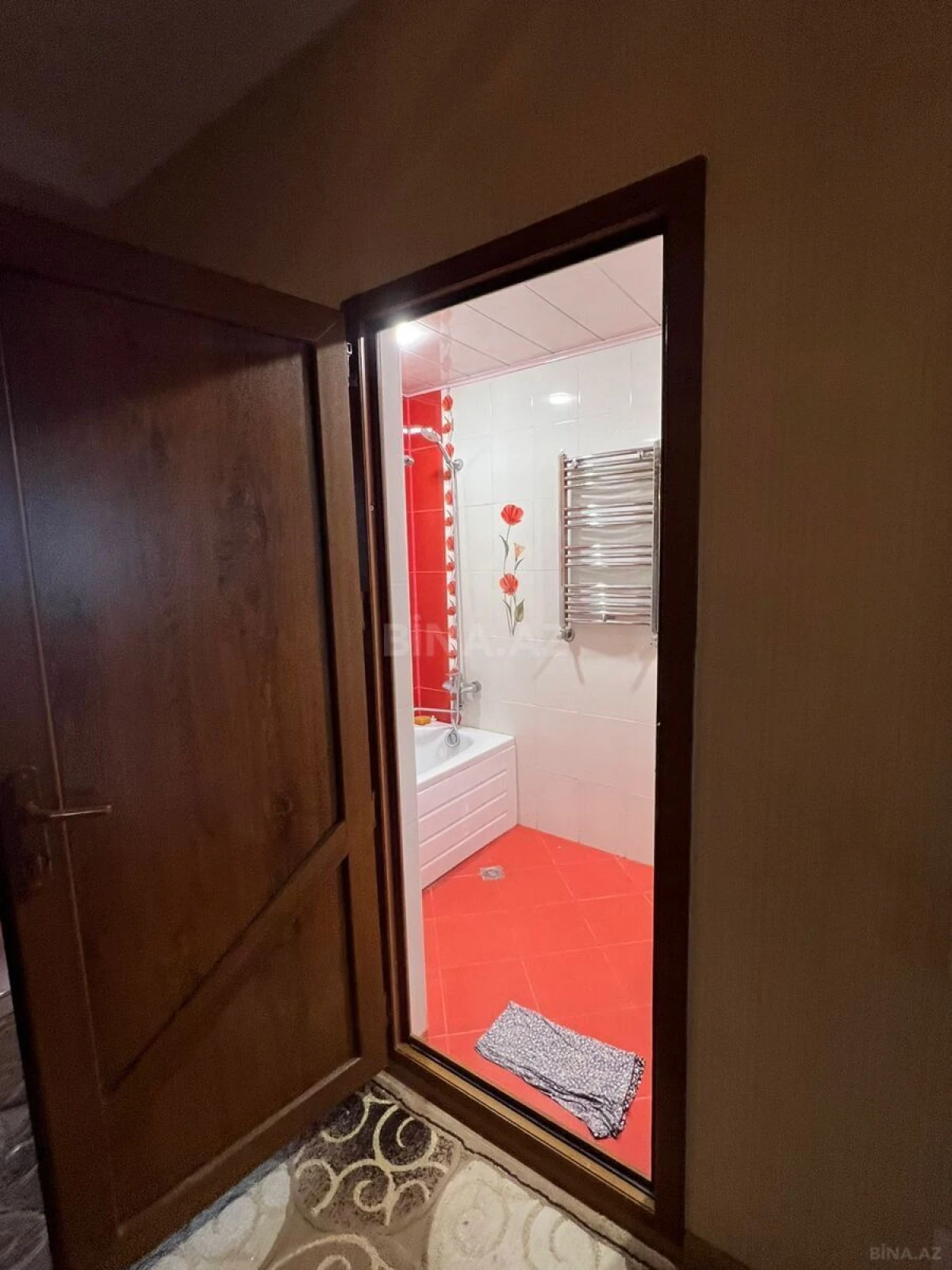 Satılır 3 otaqlı mənzil 125 m²