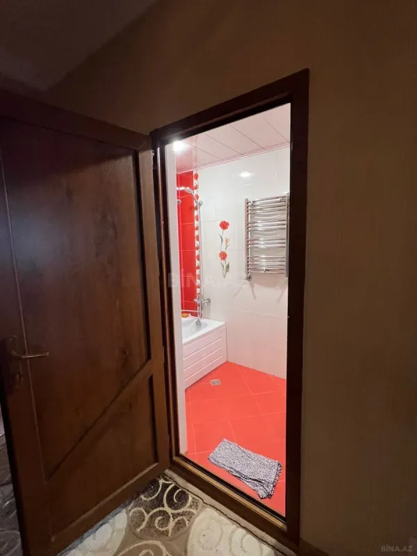 Satılır 3 otaqlı mənzil 125 m²