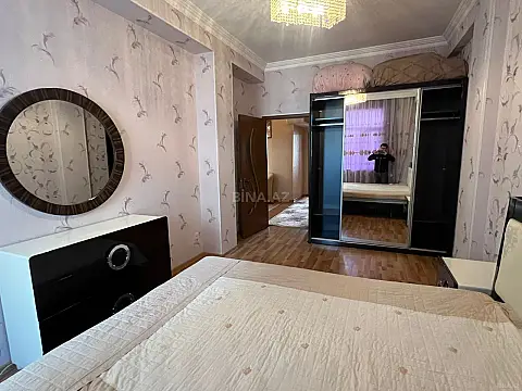 Satılır 3 otaqlı mənzil 125 m²