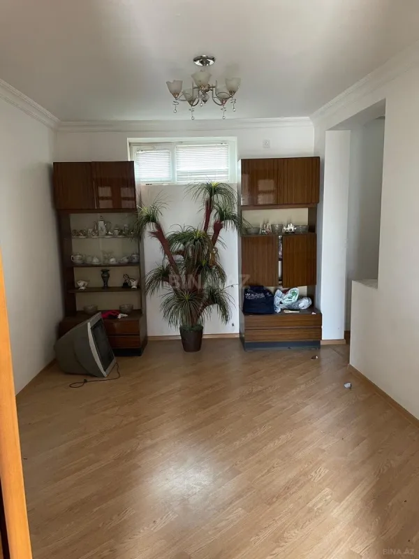 Satılır 4 otaqlı həyət evi 218 m²