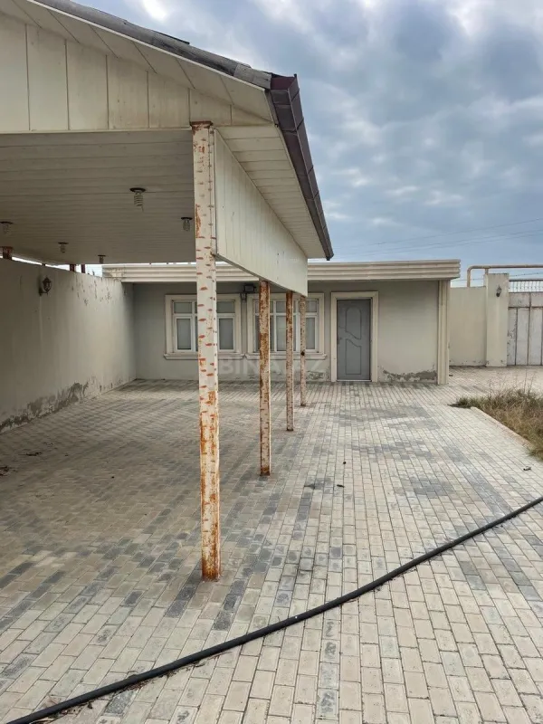 Satılır 4 otaqlı həyət evi 218 m²