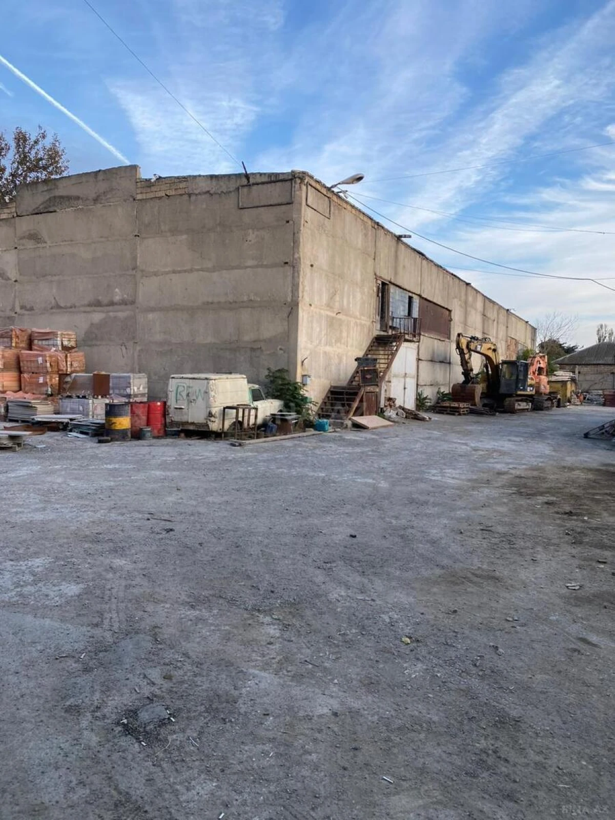 Kirayə verilir obyekt 1000 m²