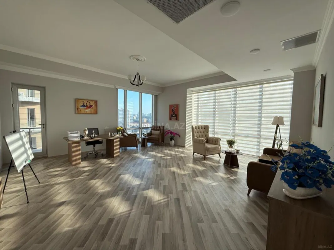Kirayə verilir 2 otaqlı ofis 120 m²
