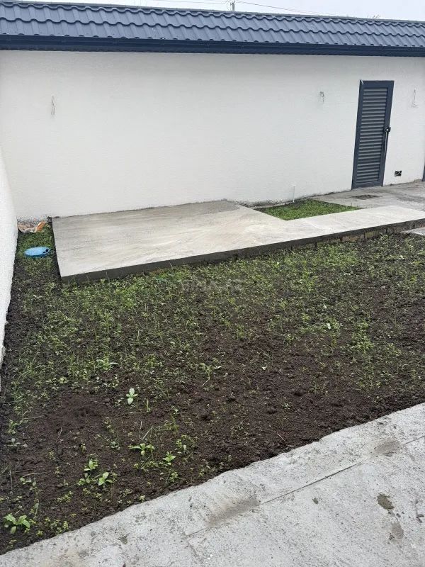 Satılır 7 otaqlı həyət evi 390 m²