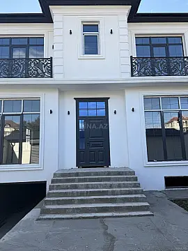 Satılır 7 otaqlı həyət evi 390 m²