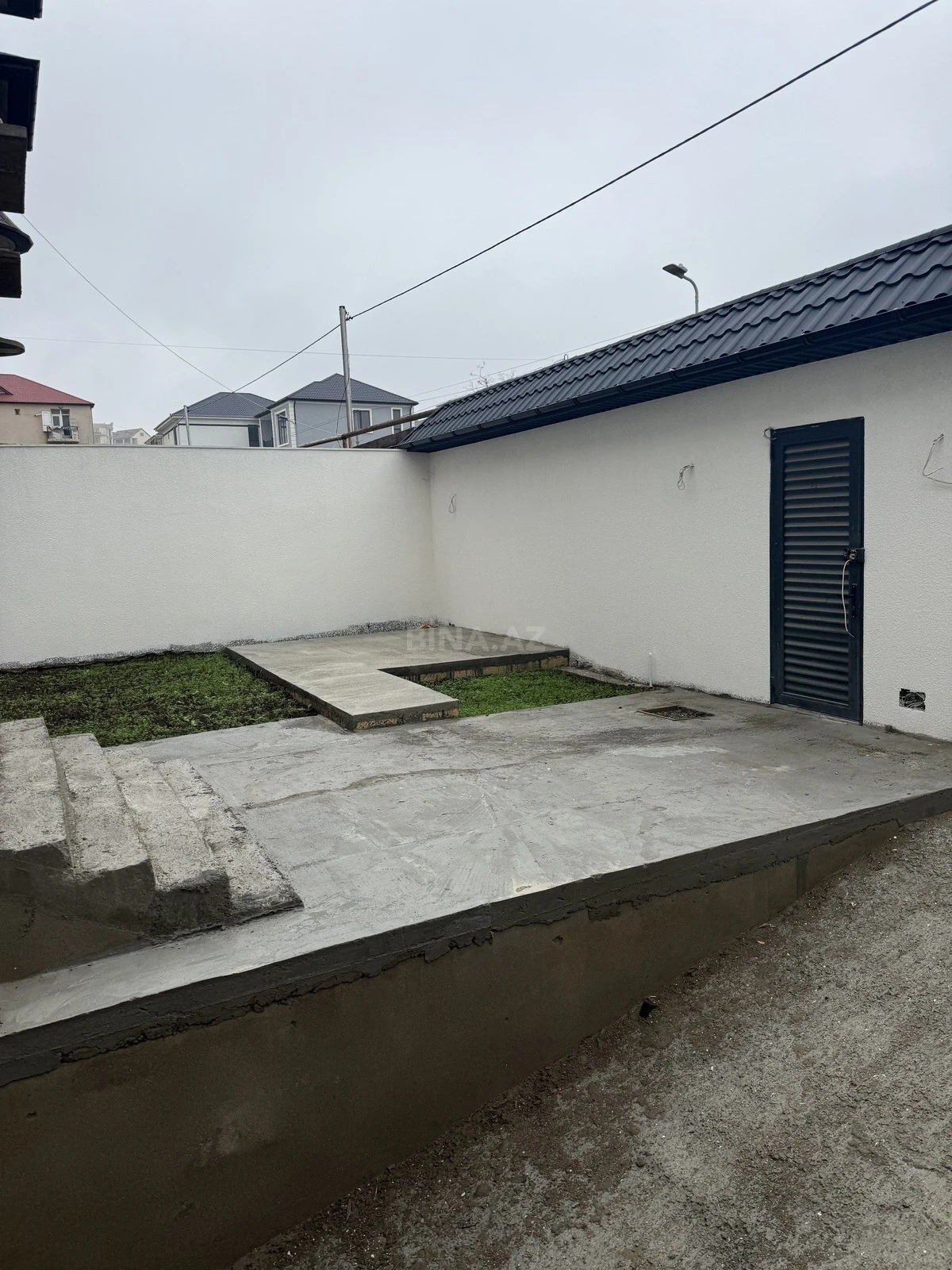 Satılır 7 otaqlı həyət evi 390 m²