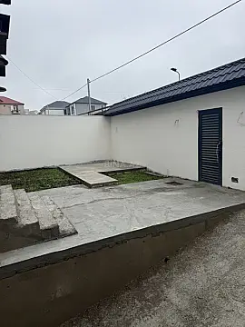Satılır 7 otaqlı həyət evi 390 m²
