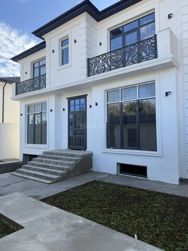 Satılır 7 otaqlı həyət evi 390 m²