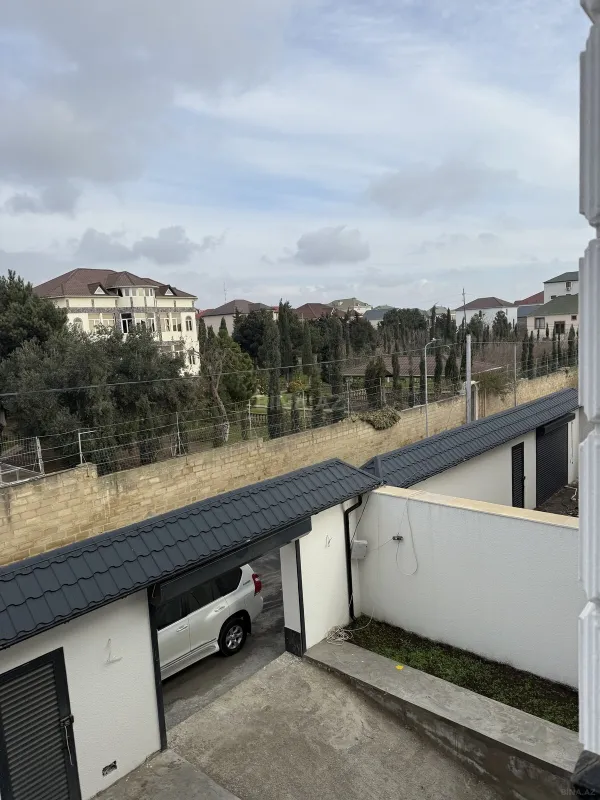 Satılır 7 otaqlı həyət evi 390 m²
