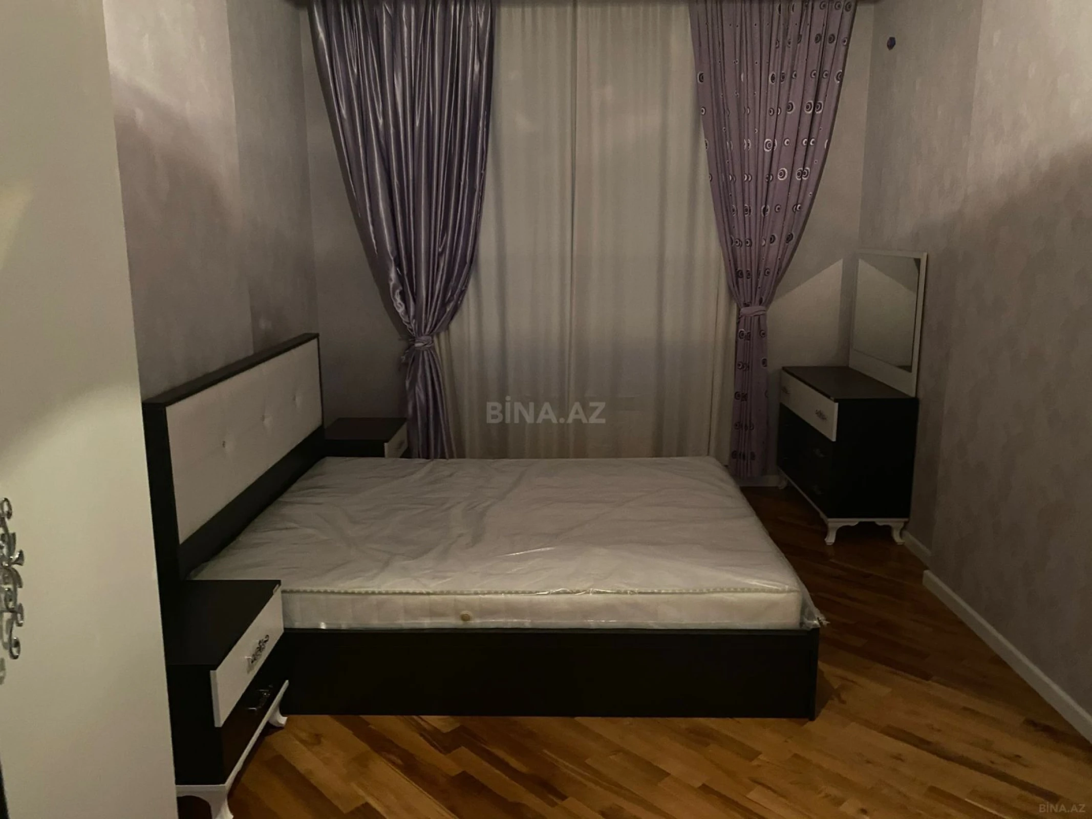 Kirayə verilir 2 otaqlı mənzil 90 m²