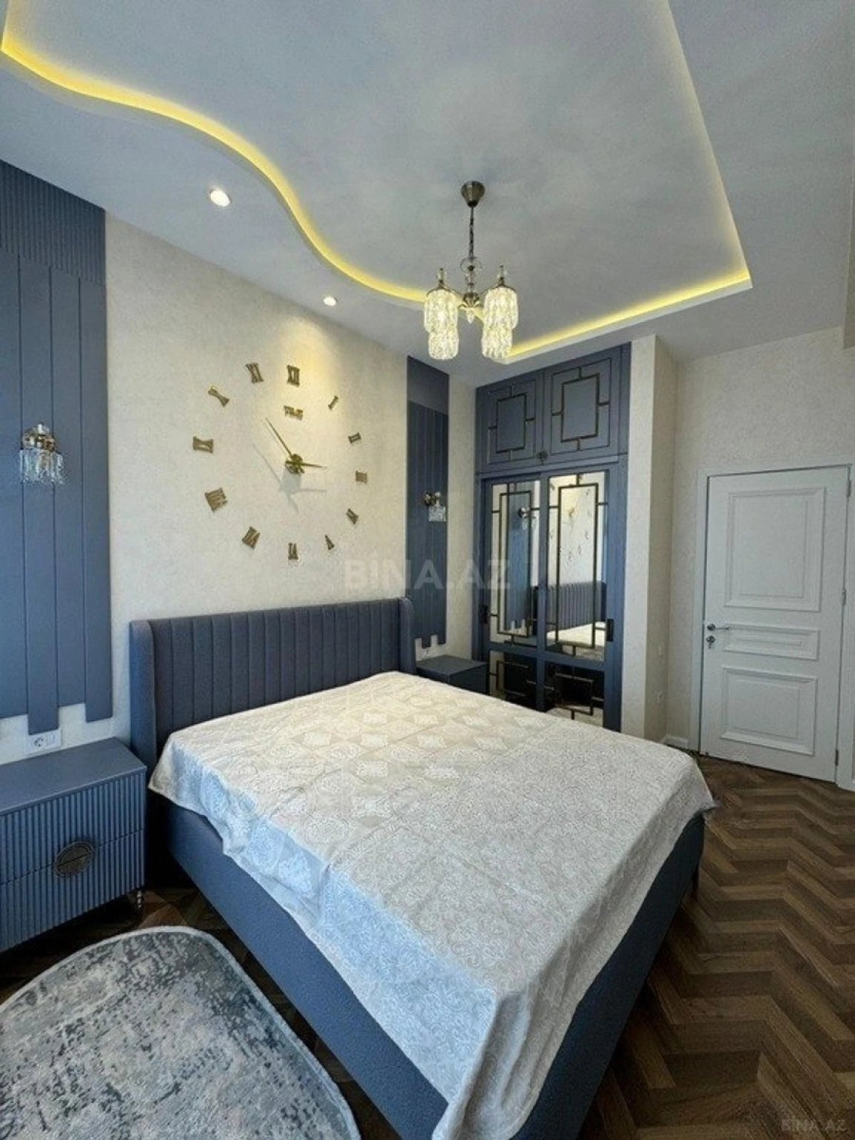 Kirayə verilir 2 otaqlı mənzil 76 m²