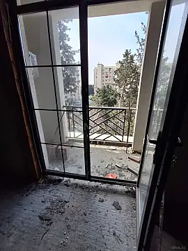 Satılır 2 otaqlı mənzil 82 m²