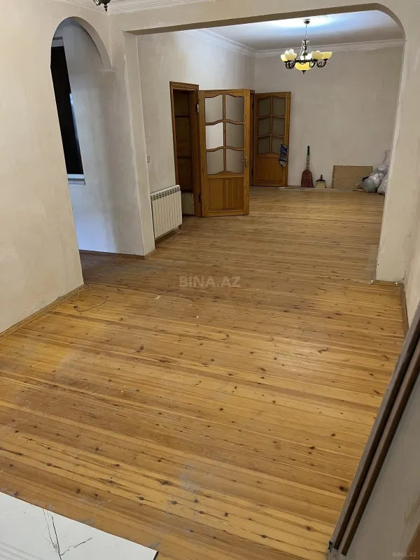 Kirayə verilir obyekt 115 m²