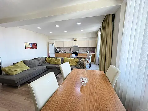 Satılır 2 otaqlı mənzil 93 m² — Bakı 2 otaq 93.00 m²