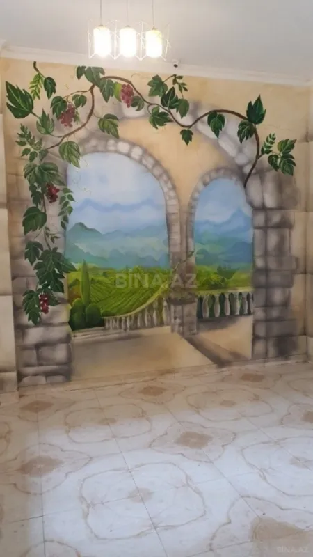 Satılır 4 otaqlı mənzil 182 m²