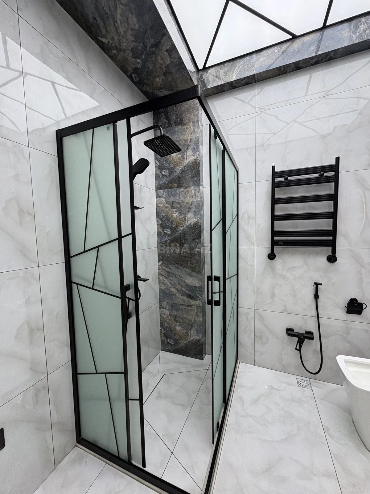 Satılır 2 otaqlı mənzil 55 m²