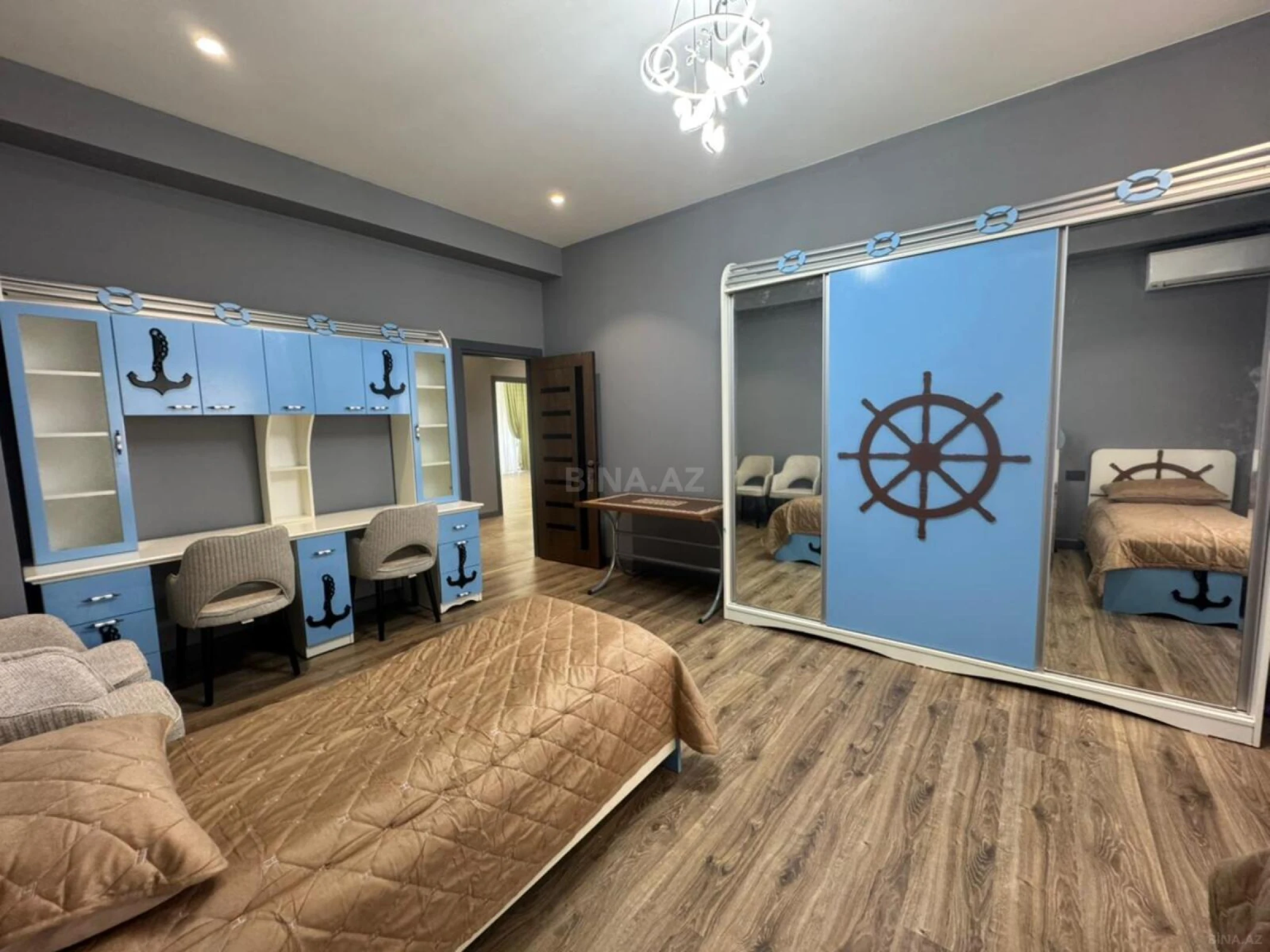 Kirayə verilir 3 otaqlı mənzil 135 m²