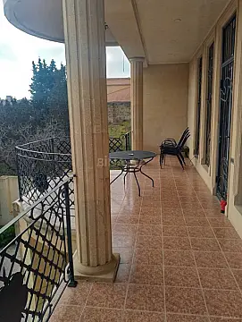 Kirayə verilir 6 otaqlı həyət evi 560 m²