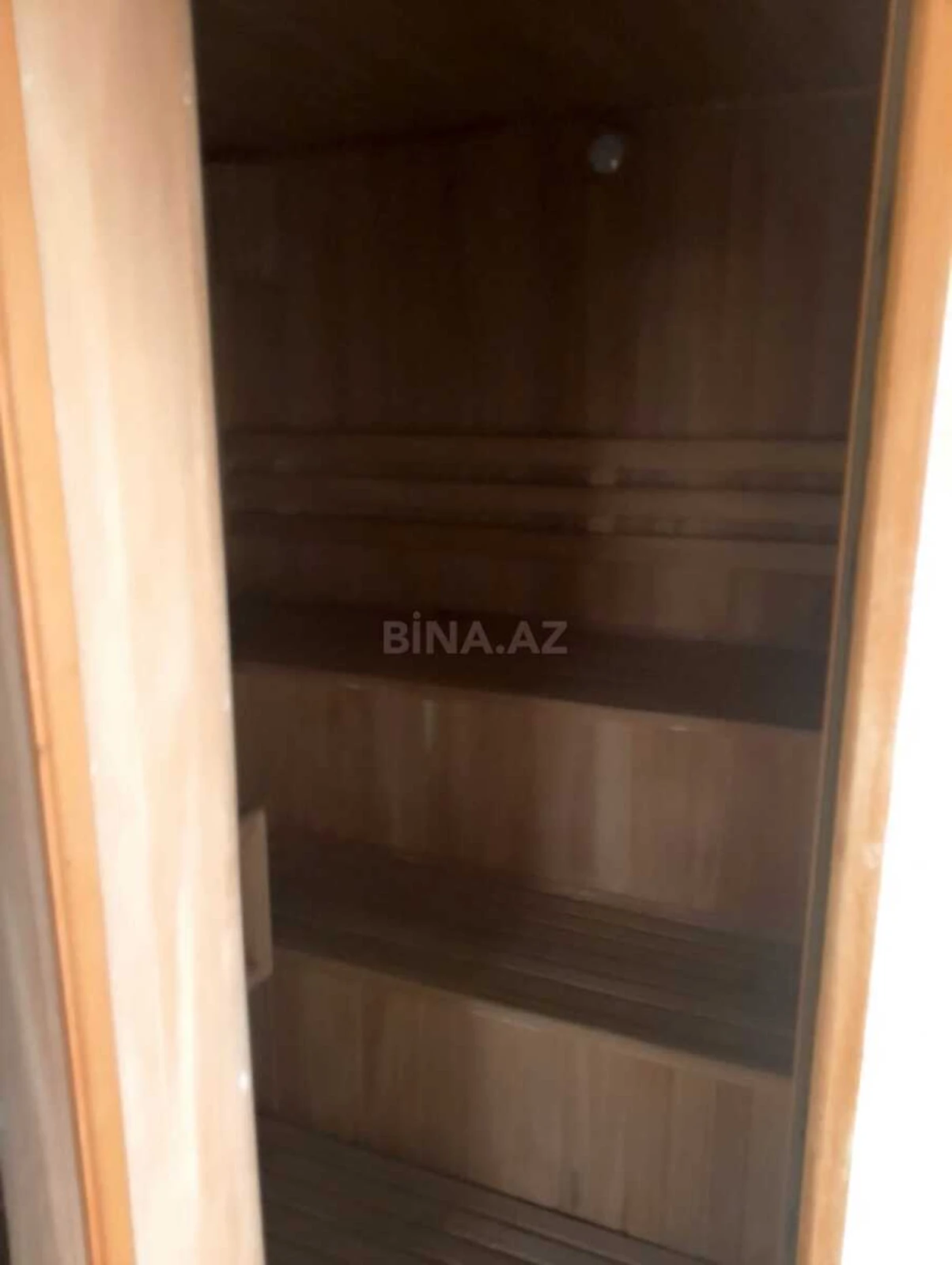 Kirayə verilir 6 otaqlı həyət evi 560 m²