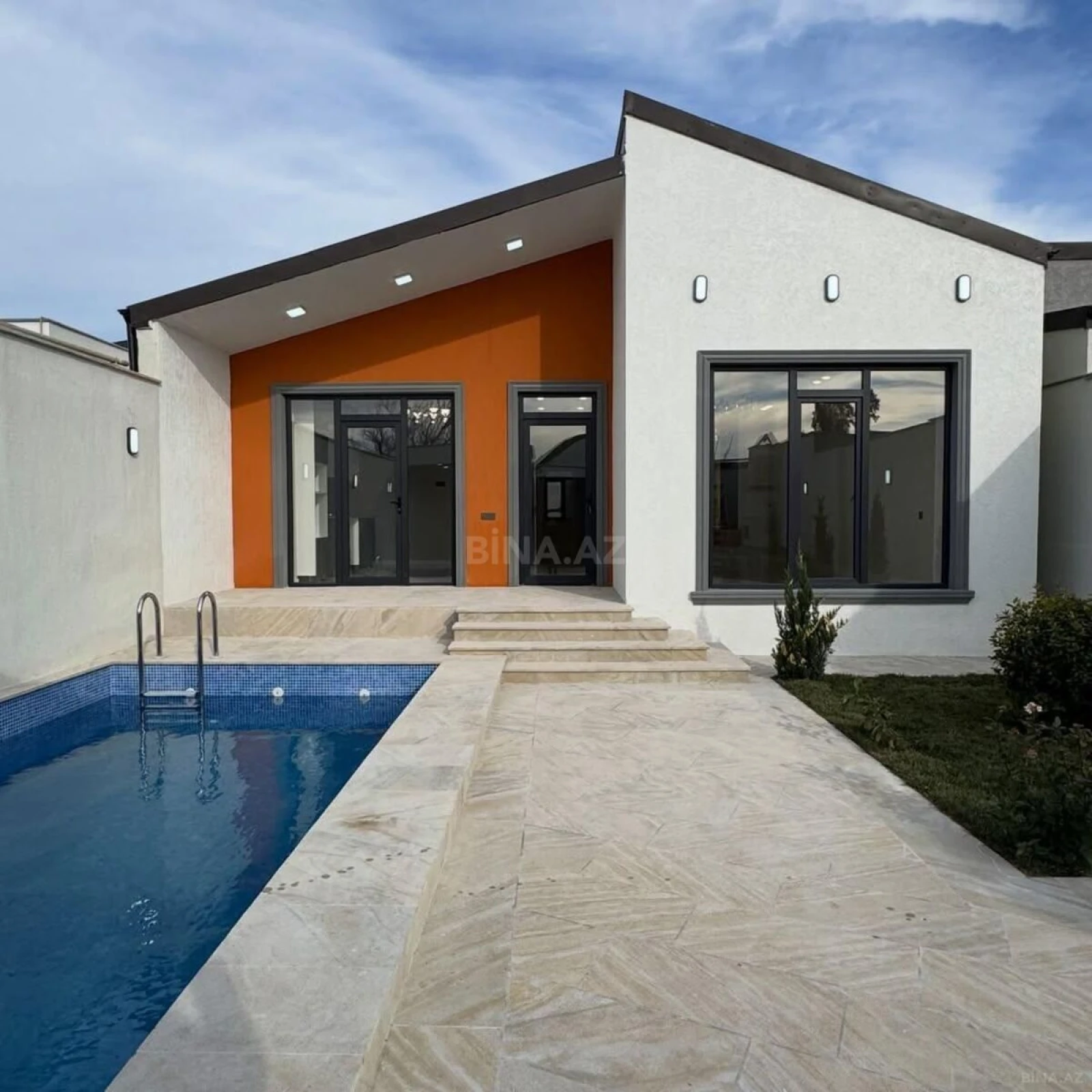 Satılır 4 otaqlı həyət evi 150 m²