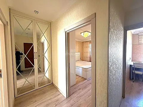 Kirayə verilir 2 otaqlı mənzil 55 m²