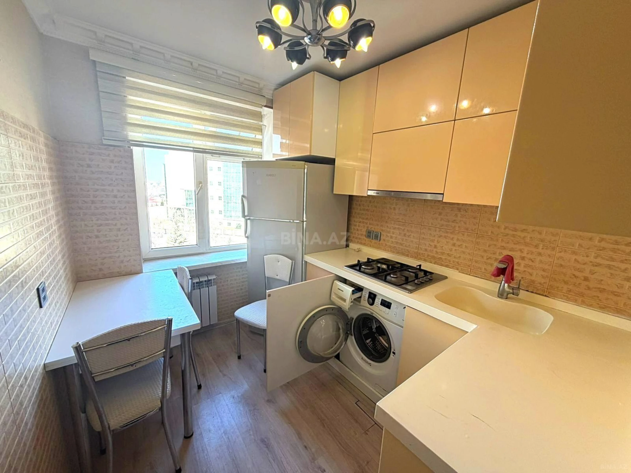 Kirayə verilir 2 otaqlı mənzil 55 m²