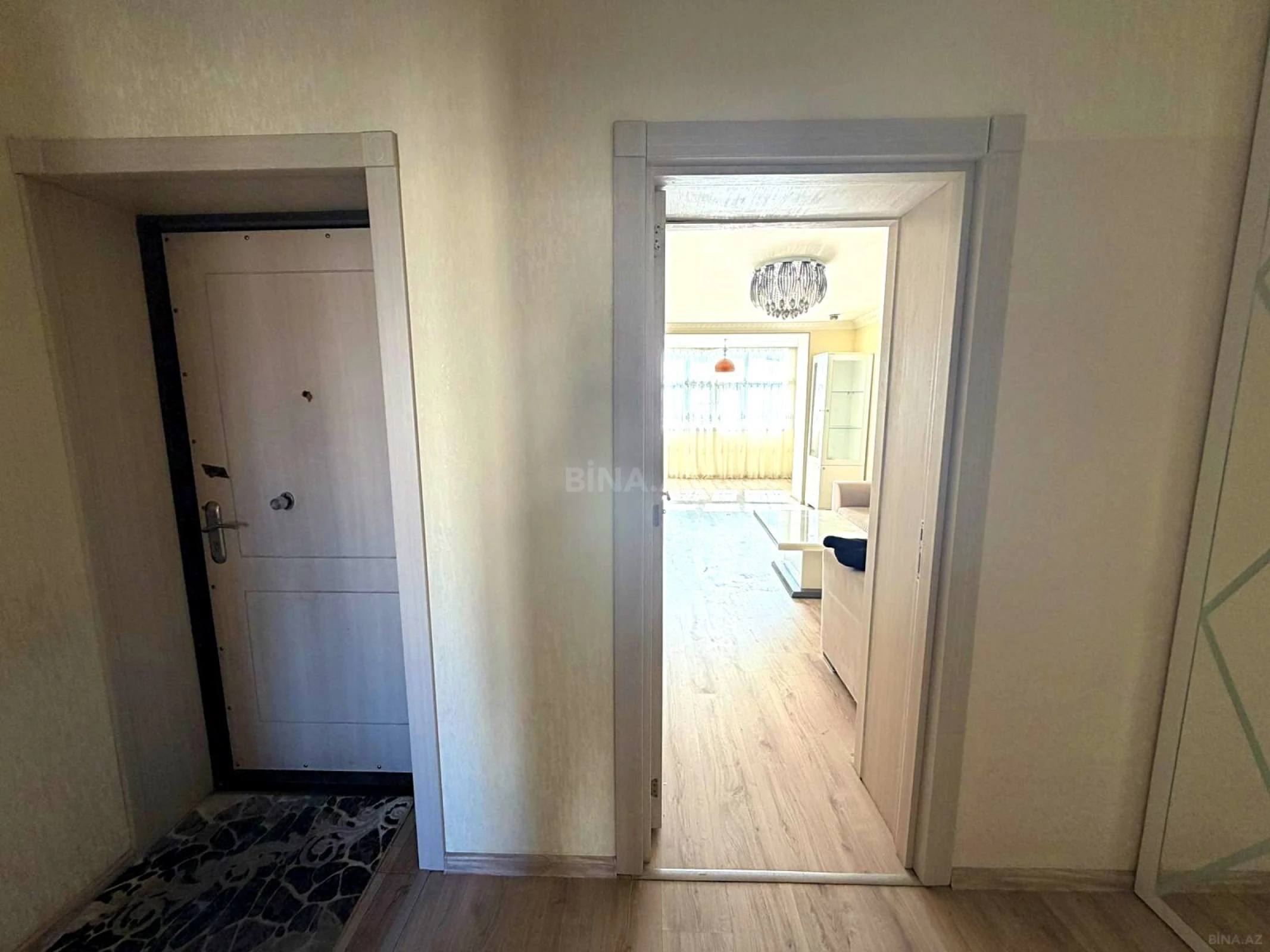 Kirayə verilir 2 otaqlı mənzil 55 m²