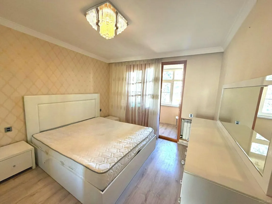 Kirayə verilir 2 otaqlı mənzil 55 m²
