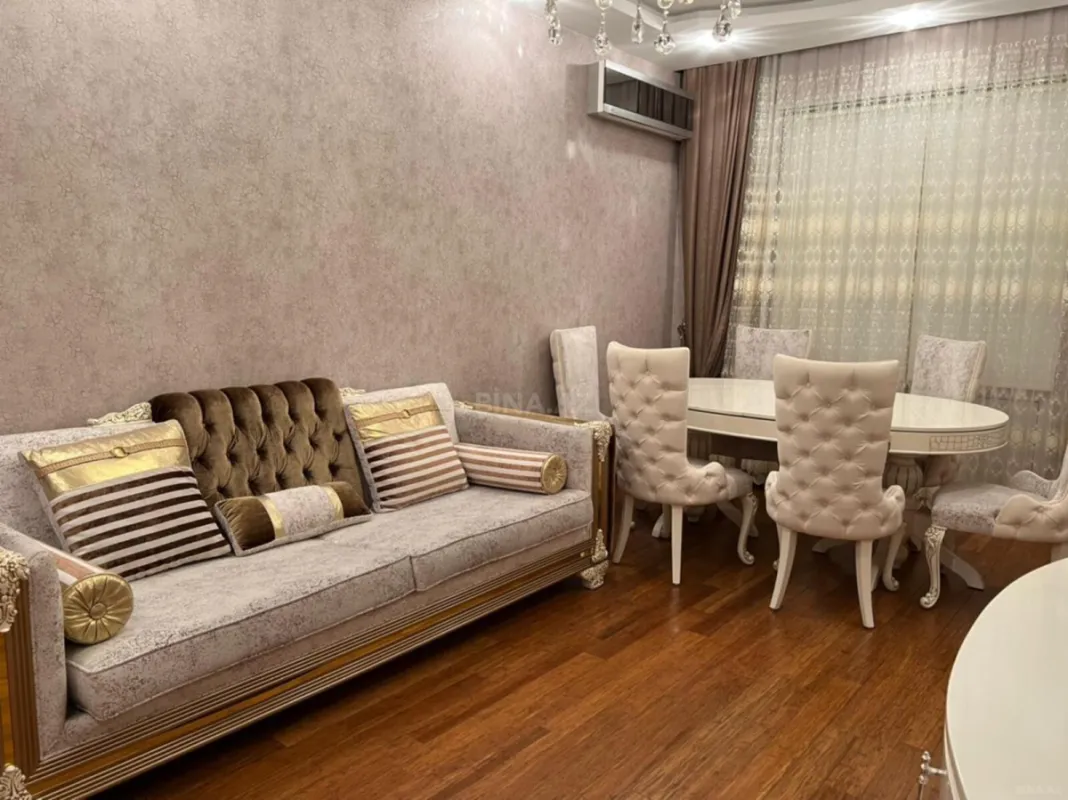 Kirayə verilir 3 otaqlı mənzil 100 m²