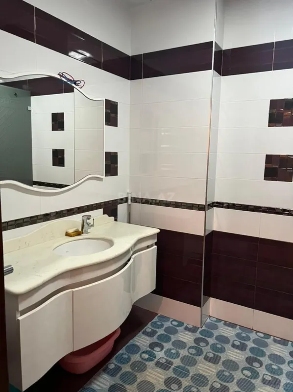 Kirayə verilir 3 otaqlı mənzil 100 m²