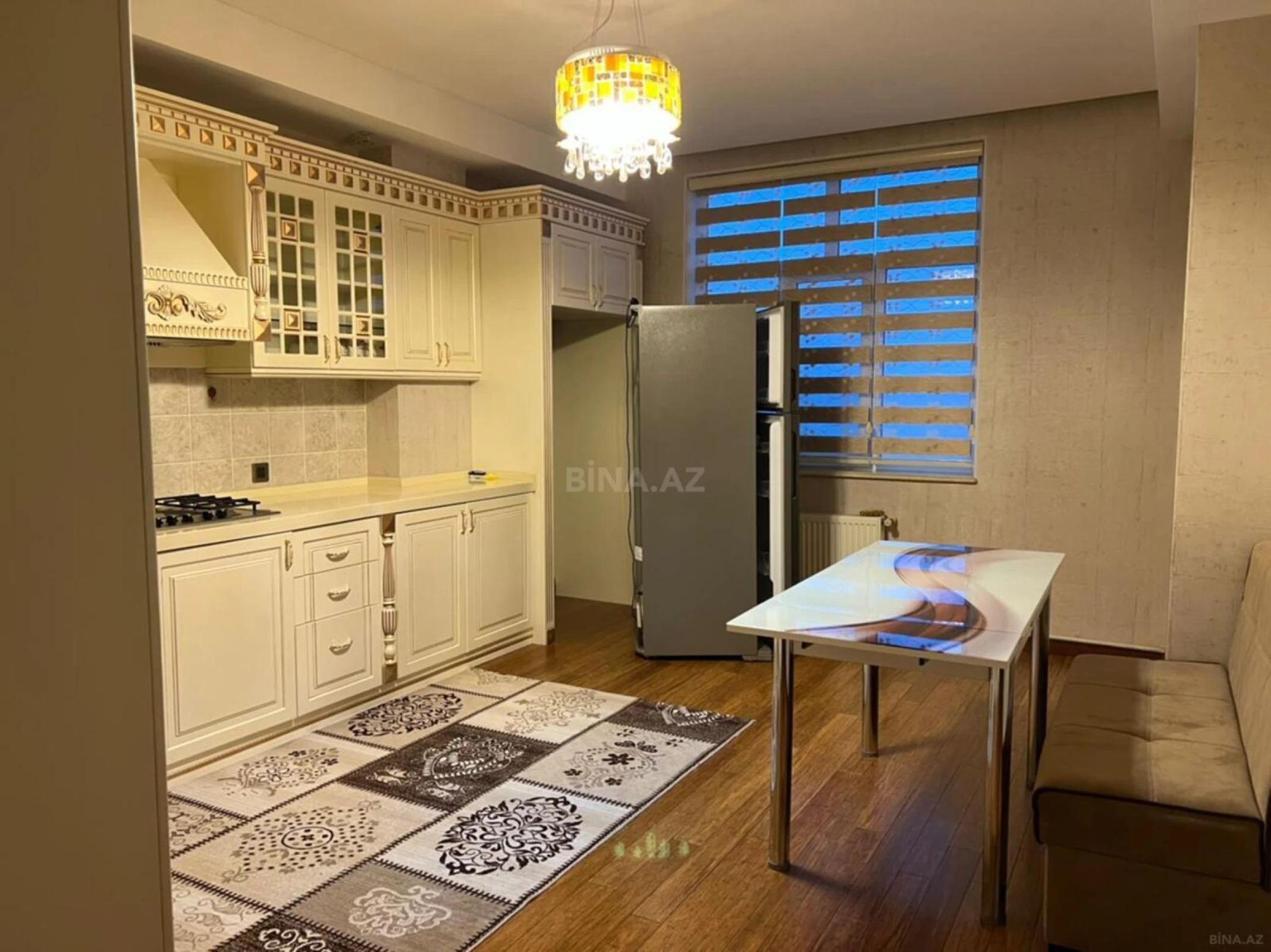 Kirayə verilir 3 otaqlı mənzil 100 m²