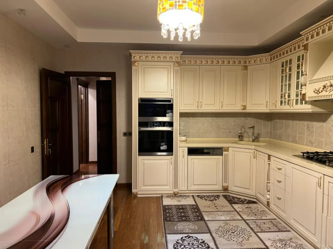 Kirayə verilir 3 otaqlı mənzil 100 m²