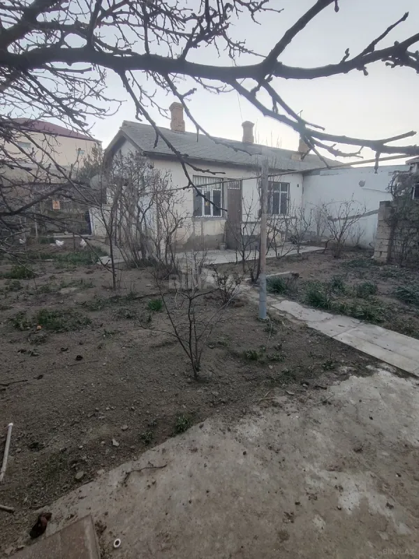 Satılır 6 otaqlı həyət evi 130 m²