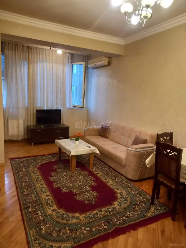Kirayə verilir 2 otaqlı mənzil 60 m²